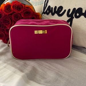 🍁NWOT Shiseido Velvety Cosmetic Bag